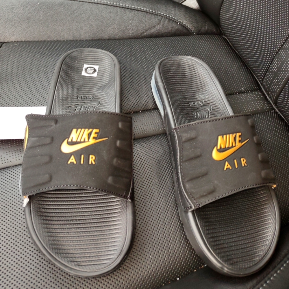 Nike Air Max Camden slide